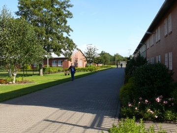 Foto, das die alte Lagerstraße in der Abteilung Groß Hesepe zeigt (Zum Artikel über die Abteilung Groß Hesepe). Suchsymbol Lupe